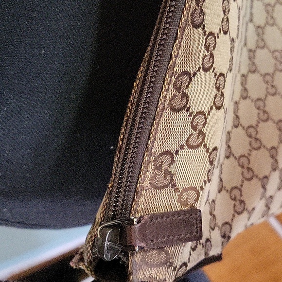 Gucci Beige and Brown Crossbody Bag - Picture 6 of 11